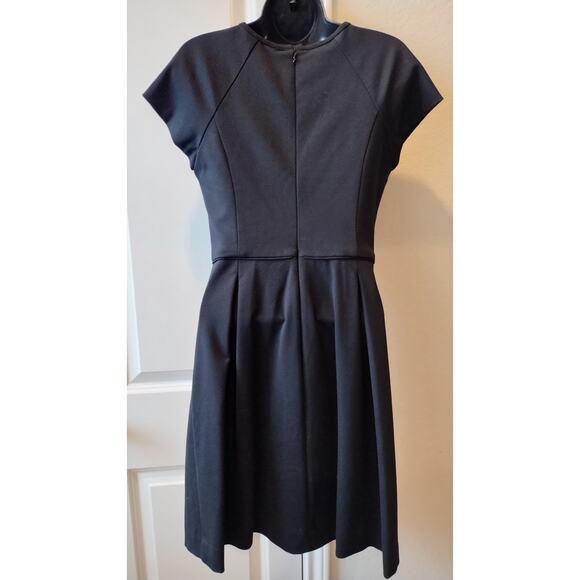 Banana Republic short sleeves Black Jewel neckline Dress Size 2 with Pockets - Picture 6 of 13